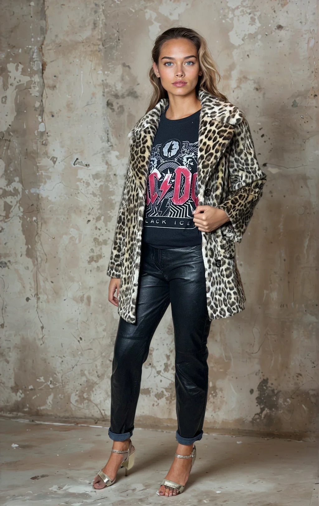 Original 1970's Vintage Leopard / Animal Print Faux Fur Coat UK 8 - 14